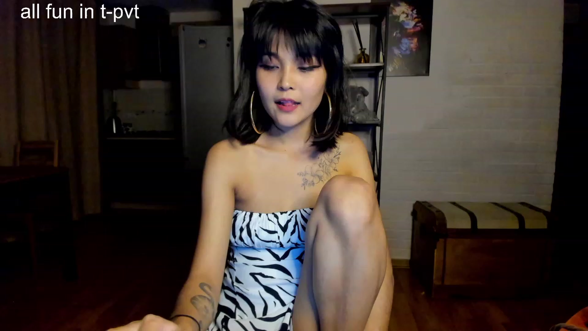 Gallery image thumbnail from PoofMe1's myfreecams stream on, 09/05/2023, 15:11 image 9 of 20