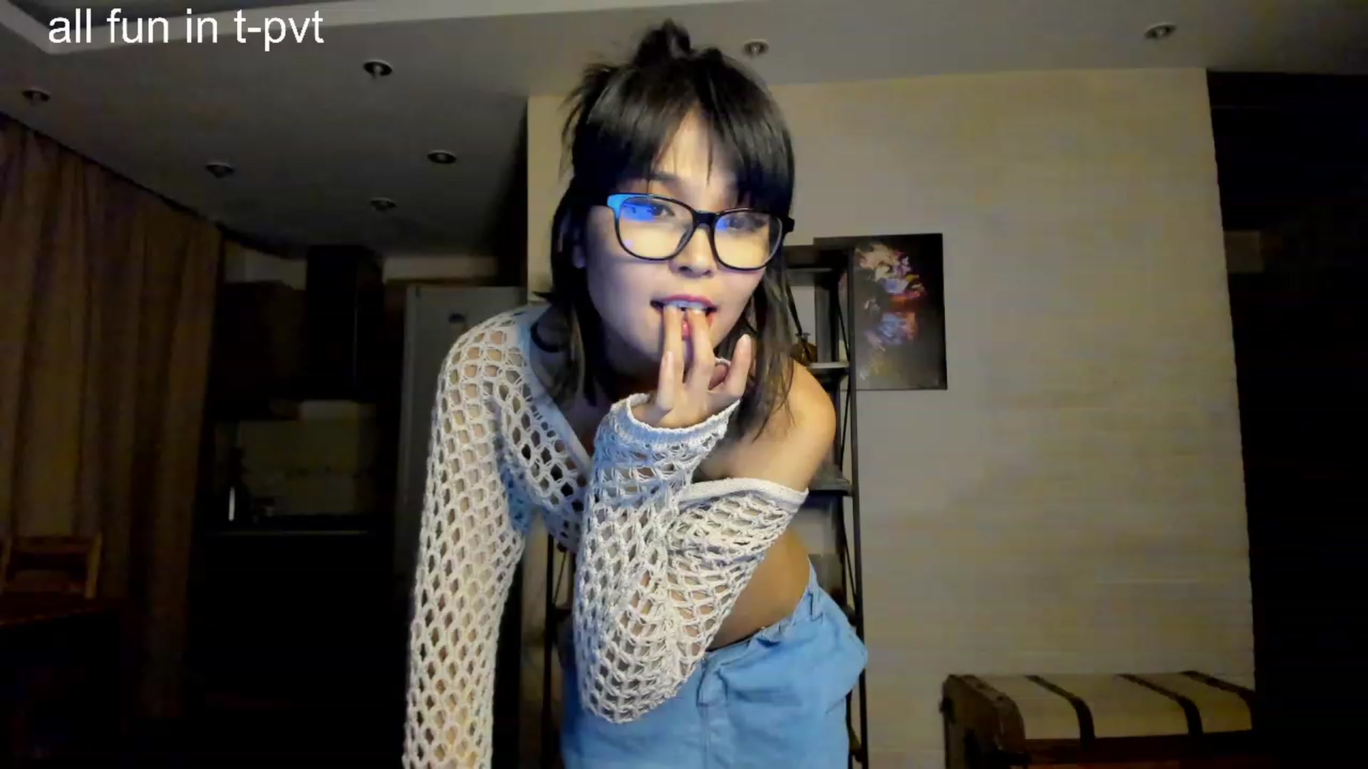 Gallery image thumbnail from PoofMe1's myfreecams stream on, 09/05/2023, 17:02 image 4 of 20