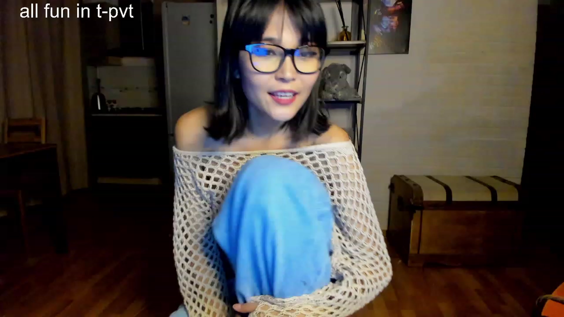 Gallery image thumbnail from PoofMe1's myfreecams stream on, 09/05/2023, 17:02 image 2 of 20