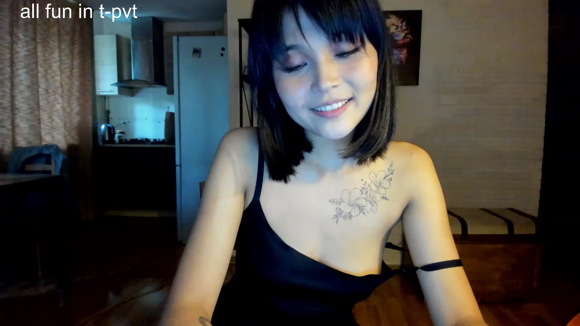 Gallery image thumbnail from PoofMe1's myfreecams stream on, 09/07/2023, 12:10 image 2 of 20