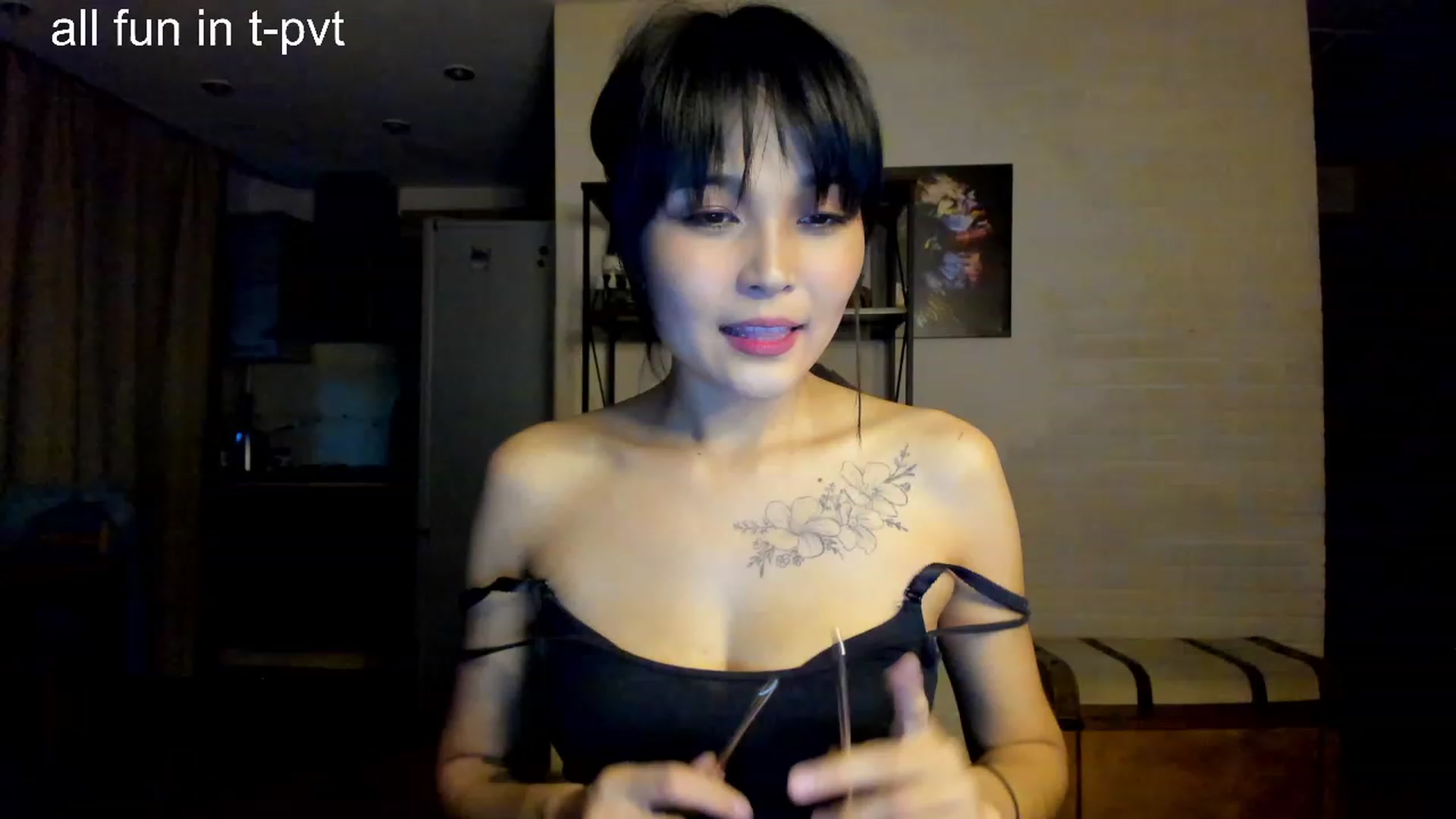 Gallery image thumbnail from PoofMe1's myfreecams stream on, 09/07/2023, 14:38 image 6 of 20
