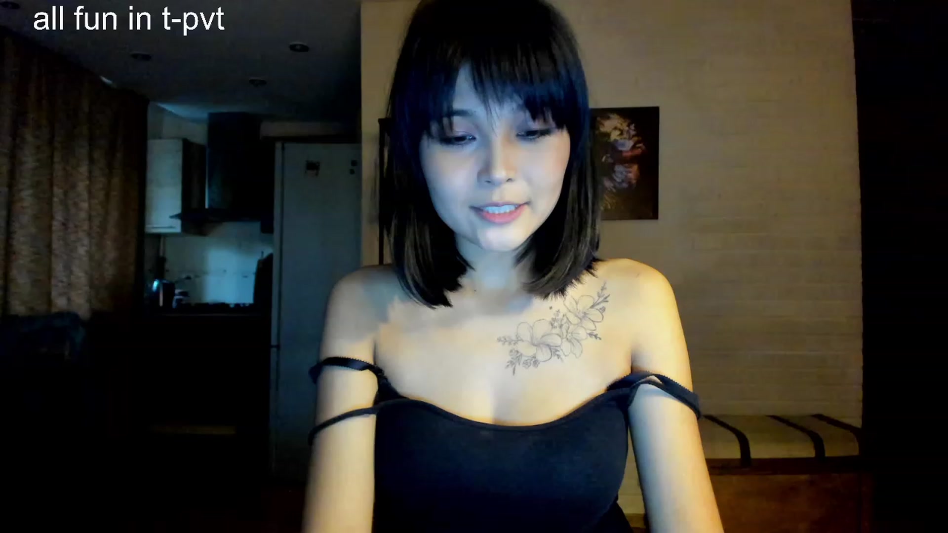 Gallery image thumbnail from PoofMe1's myfreecams stream on, 09/07/2023, 14:38 image 2 of 20