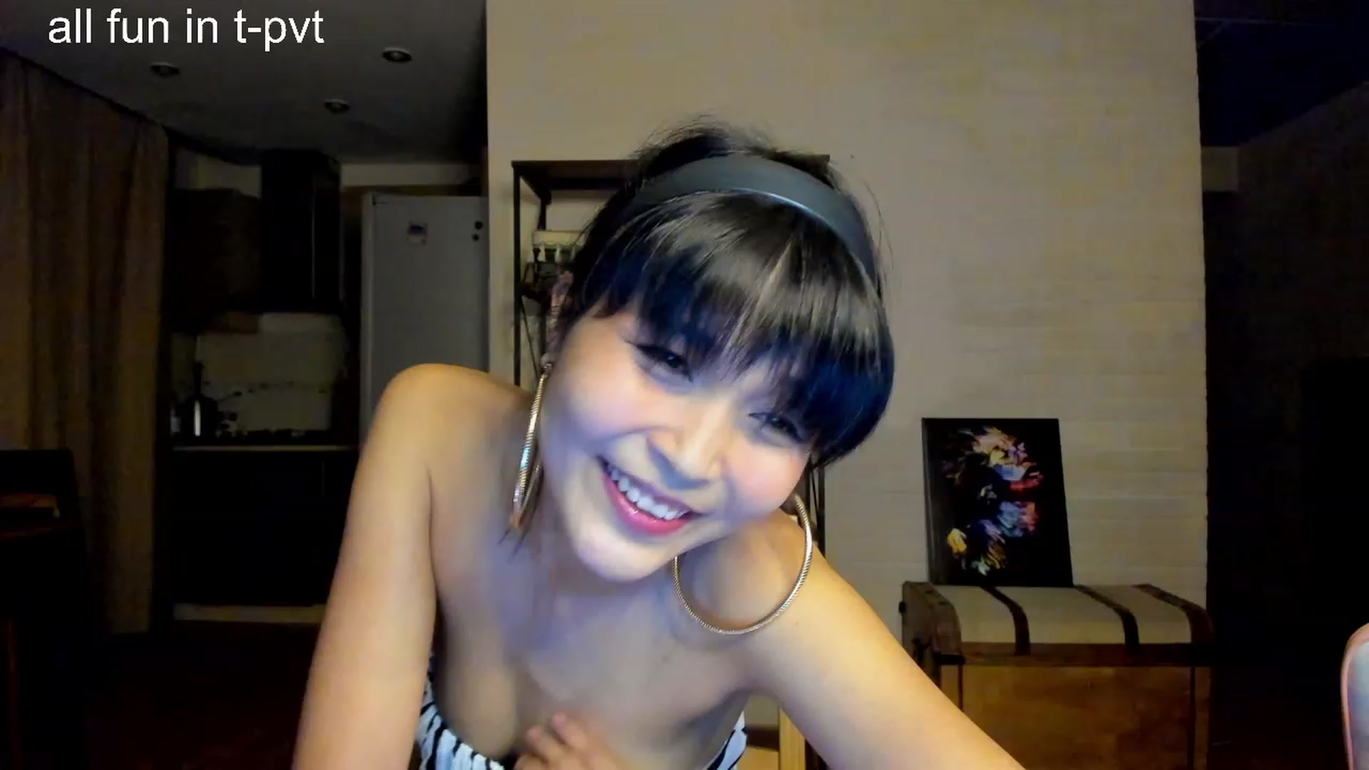 Gallery image thumbnail from PoofMe1's myfreecams stream on, 09/10/2023, 16:37 image 20 of 20