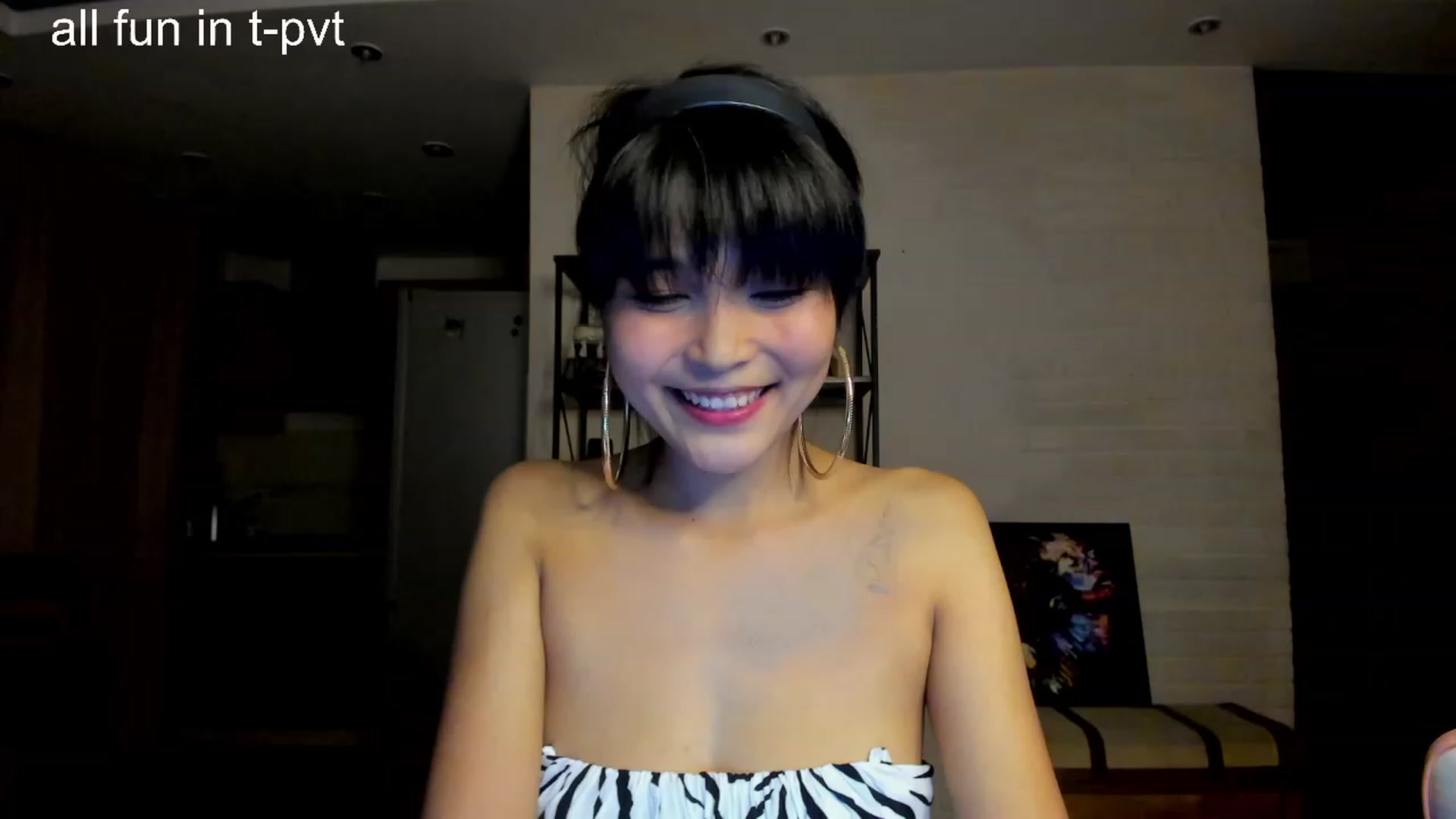 Gallery image thumbnail from PoofMe1's myfreecams stream on, 09/10/2023, 16:37 image 18 of 20