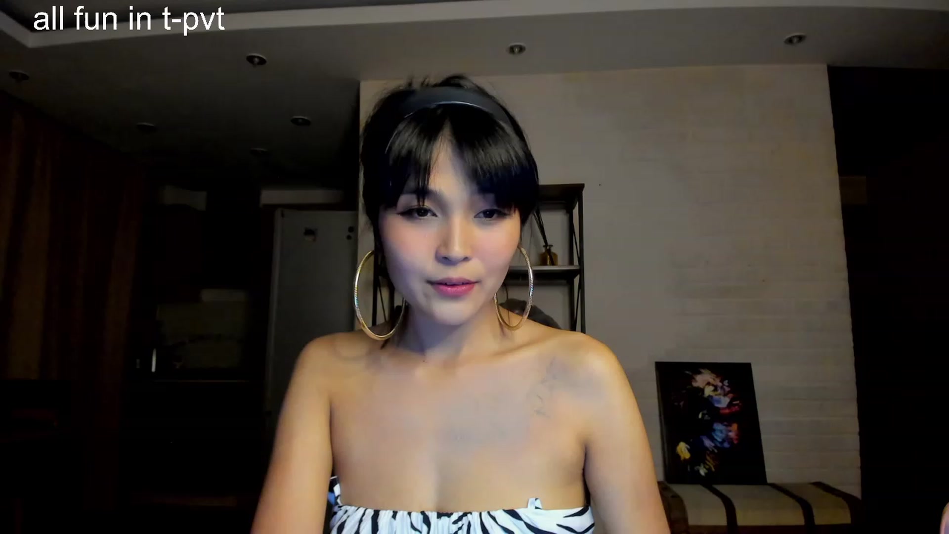 Gallery image thumbnail from PoofMe1's myfreecams stream on, 09/10/2023, 16:51 image 15 of 20