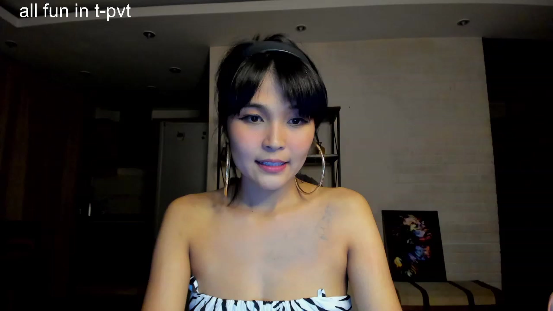 Gallery image thumbnail from PoofMe1's myfreecams stream on, 09/10/2023, 16:51 image 7 of 20