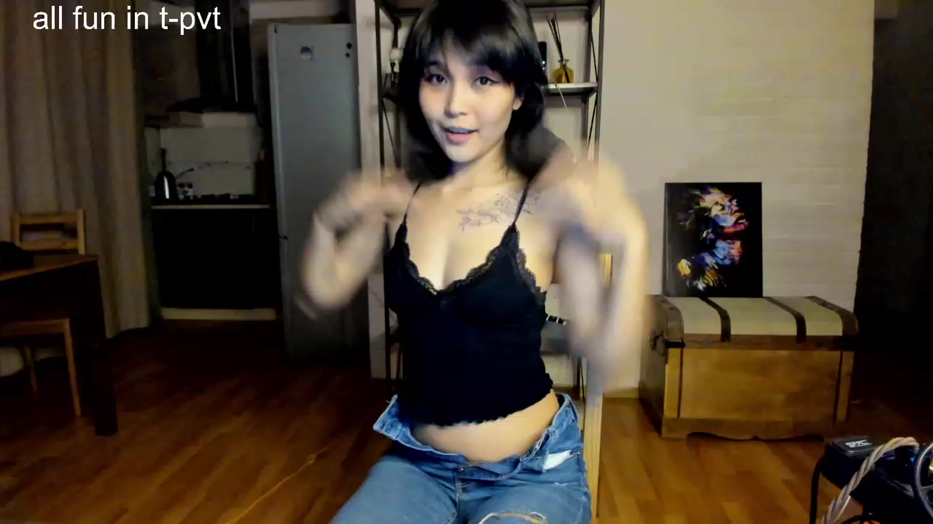 Gallery image thumbnail from PoofMe1's myfreecams stream on, 09/11/2023, 14:12 image 12 of 20