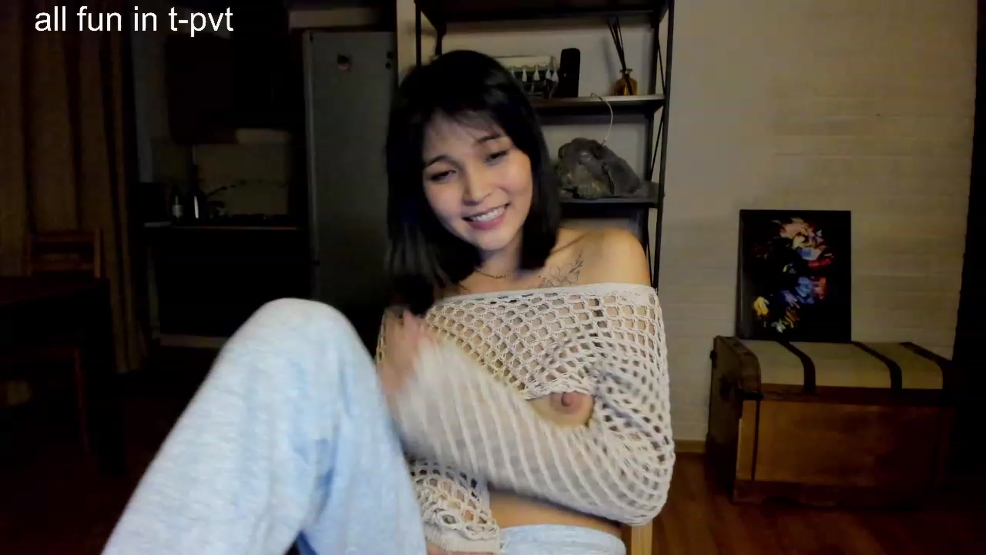 Gallery image thumbnail from PoofMe1's myfreecams stream on, 09/13/2023, 15:26 image 15 of 20