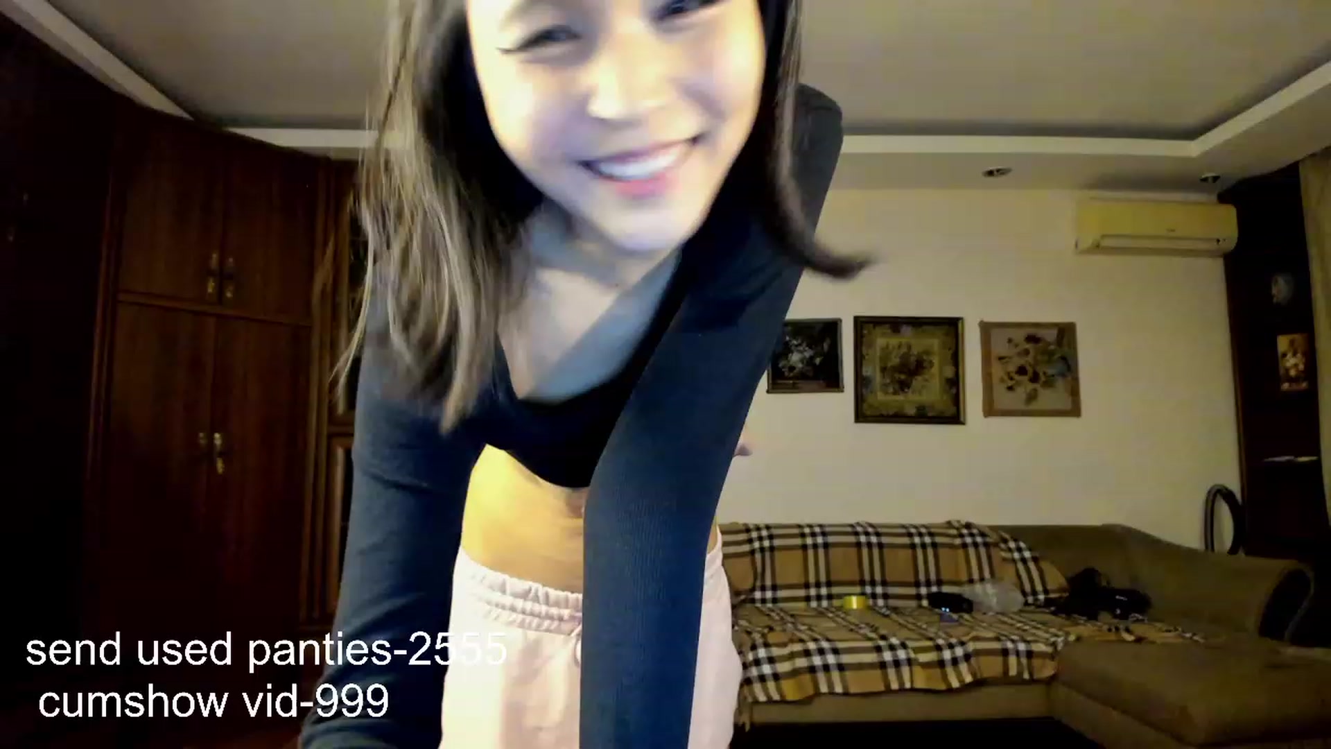 Gallery image thumbnail from PoofMe1's myfreecams stream on, 10/22/2023, 14:31 image 14 of 20