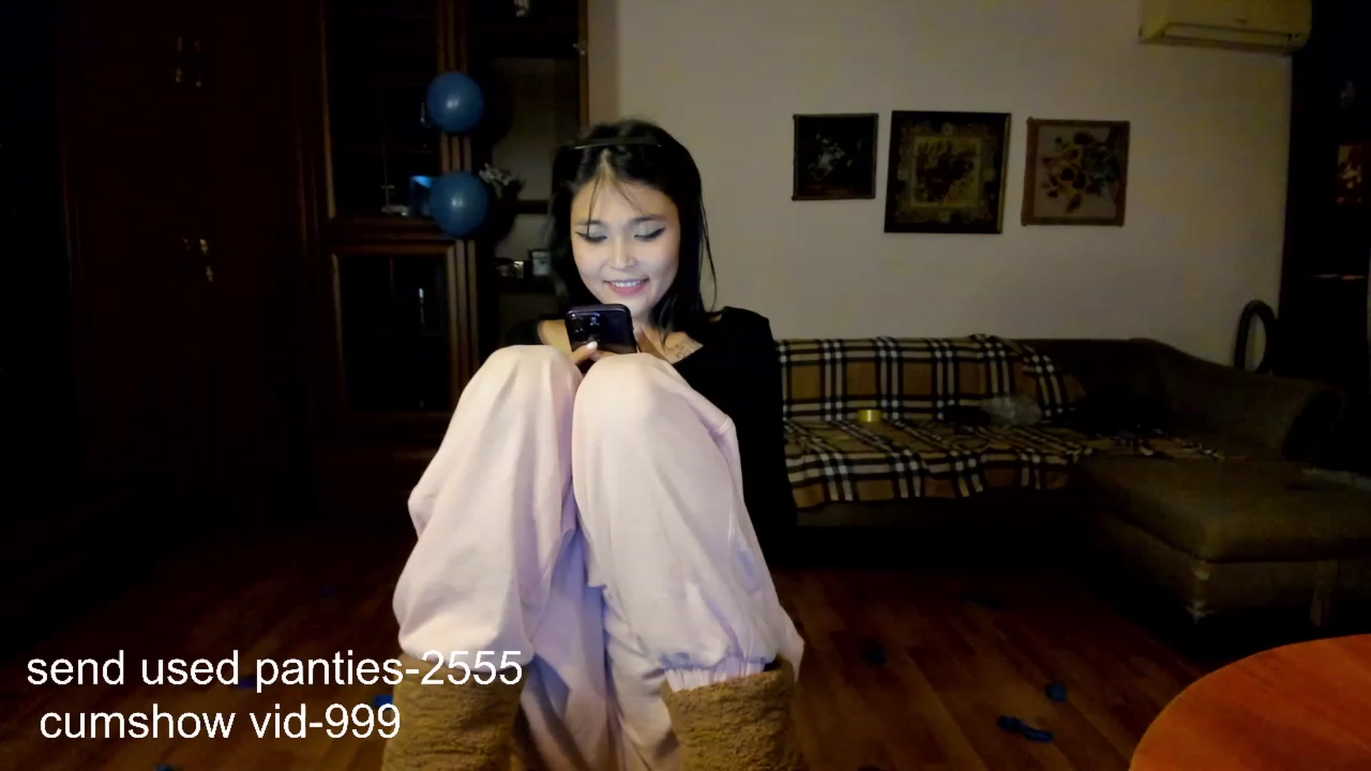 Gallery image thumbnail from PoofMe1's myfreecams stream on, 10/22/2023, 14:55 image 7 of 20
