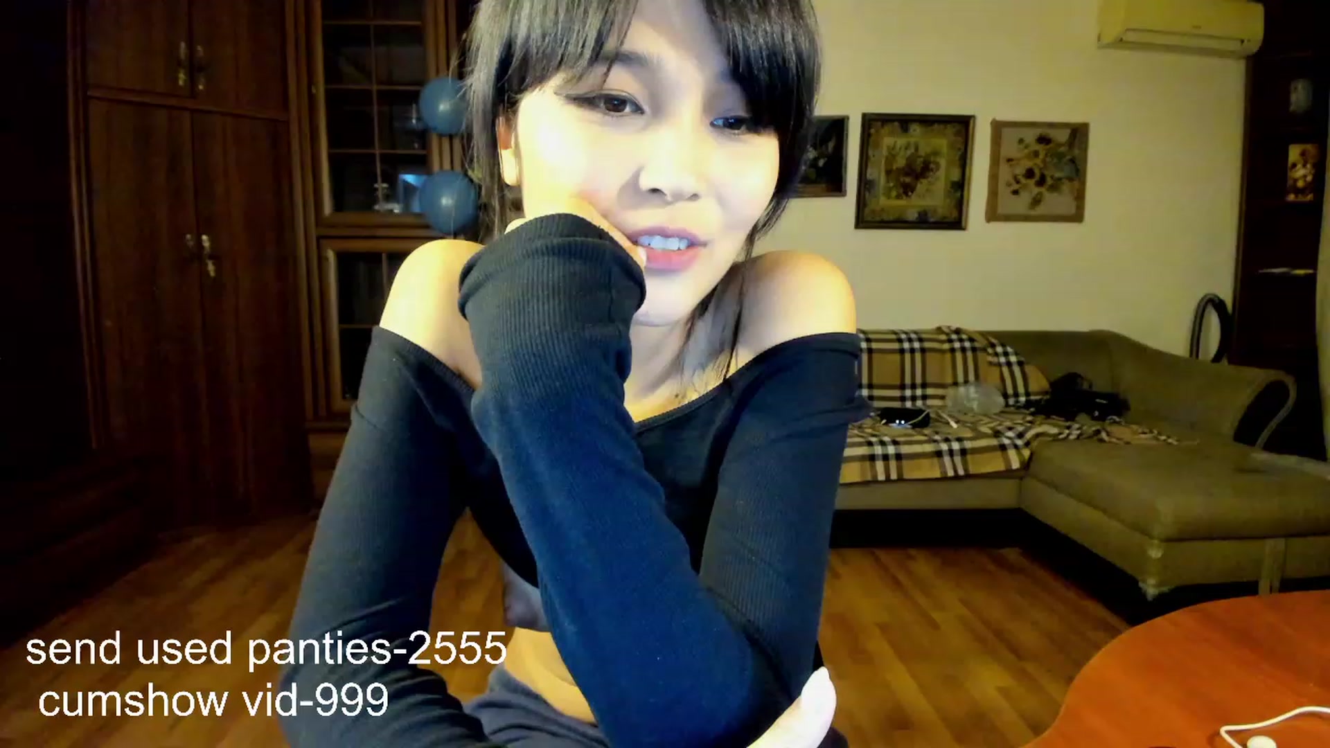 Gallery image thumbnail from PoofMe1's myfreecams stream on, 10/26/2023, 13:45 image 17 of 20