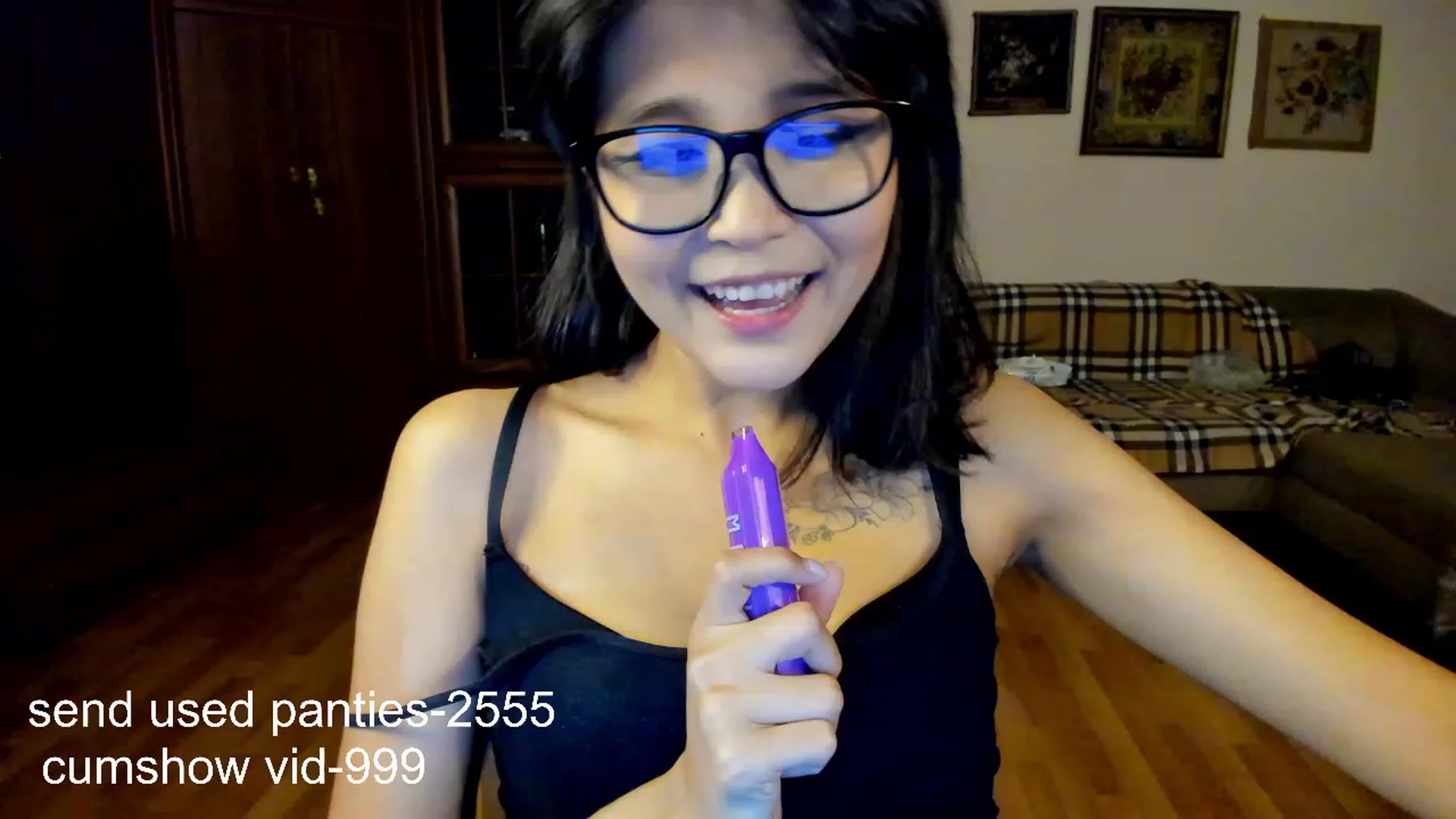 Gallery image thumbnail from PoofMe1's myfreecams stream on, 10/28/2023, 16:23 image 18 of 20