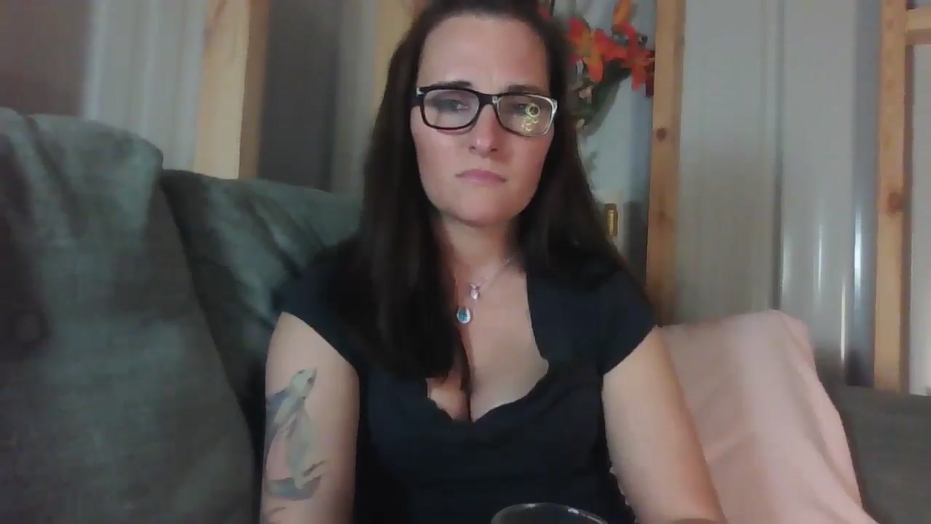 Gallery image thumbnail from PopTartt's myfreecams stream on, 05/30/2025, 24:57 image 6 of 20