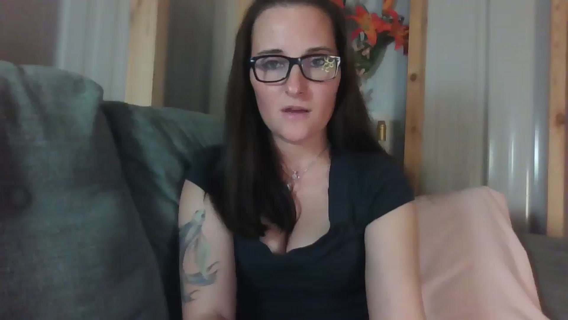 Gallery image thumbnail from PopTartt's myfreecams stream on, 05/30/2025, 24:57 image 14 of 20