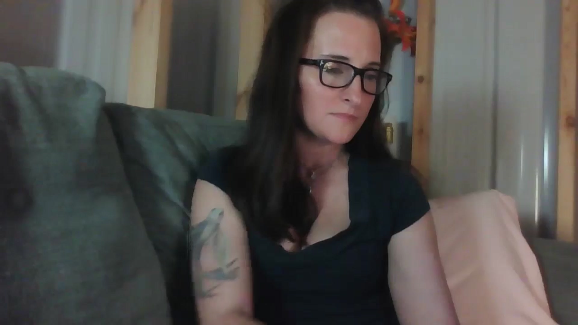 Gallery image thumbnail from PopTartt's myfreecams stream on, 05/30/2025, 24:57 image 12 of 20