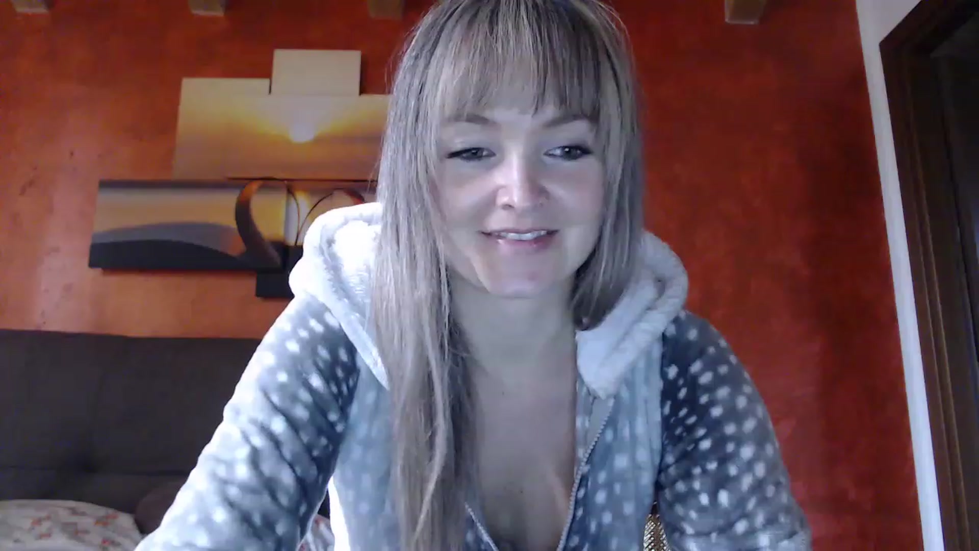 Gallery image thumbnail from PoppieMiller's myfreecams stream on, 11/14/2022, 14:07 image 7 of 20