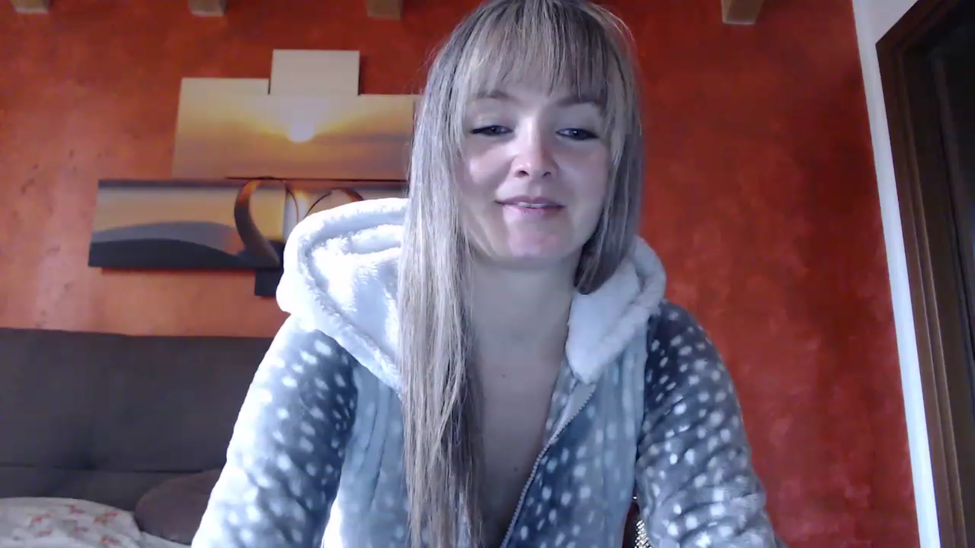 Gallery image thumbnail from PoppieMiller's myfreecams stream on, 11/14/2022, 14:07 image 6 of 20