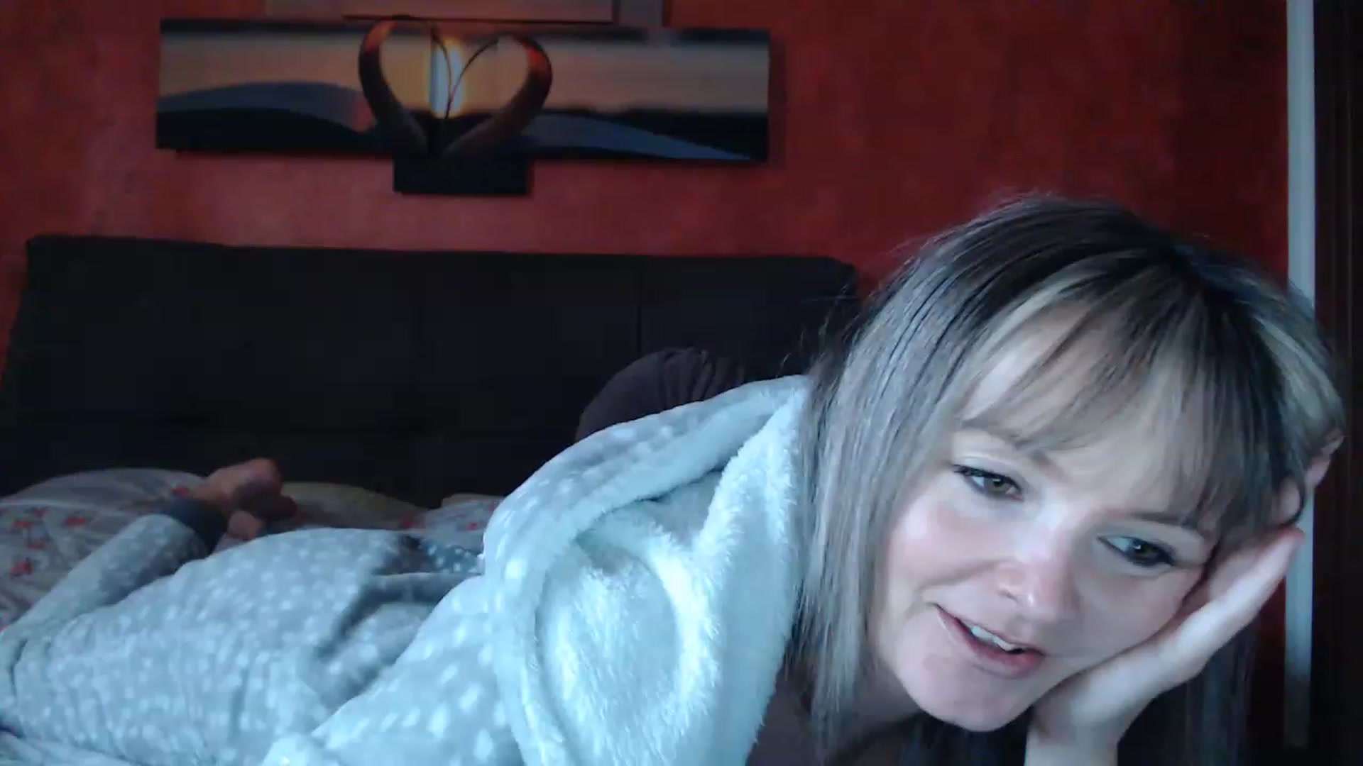 Gallery image thumbnail from PoppieMiller's myfreecams stream on, 11/15/2022, 14:00 image 14 of 20
