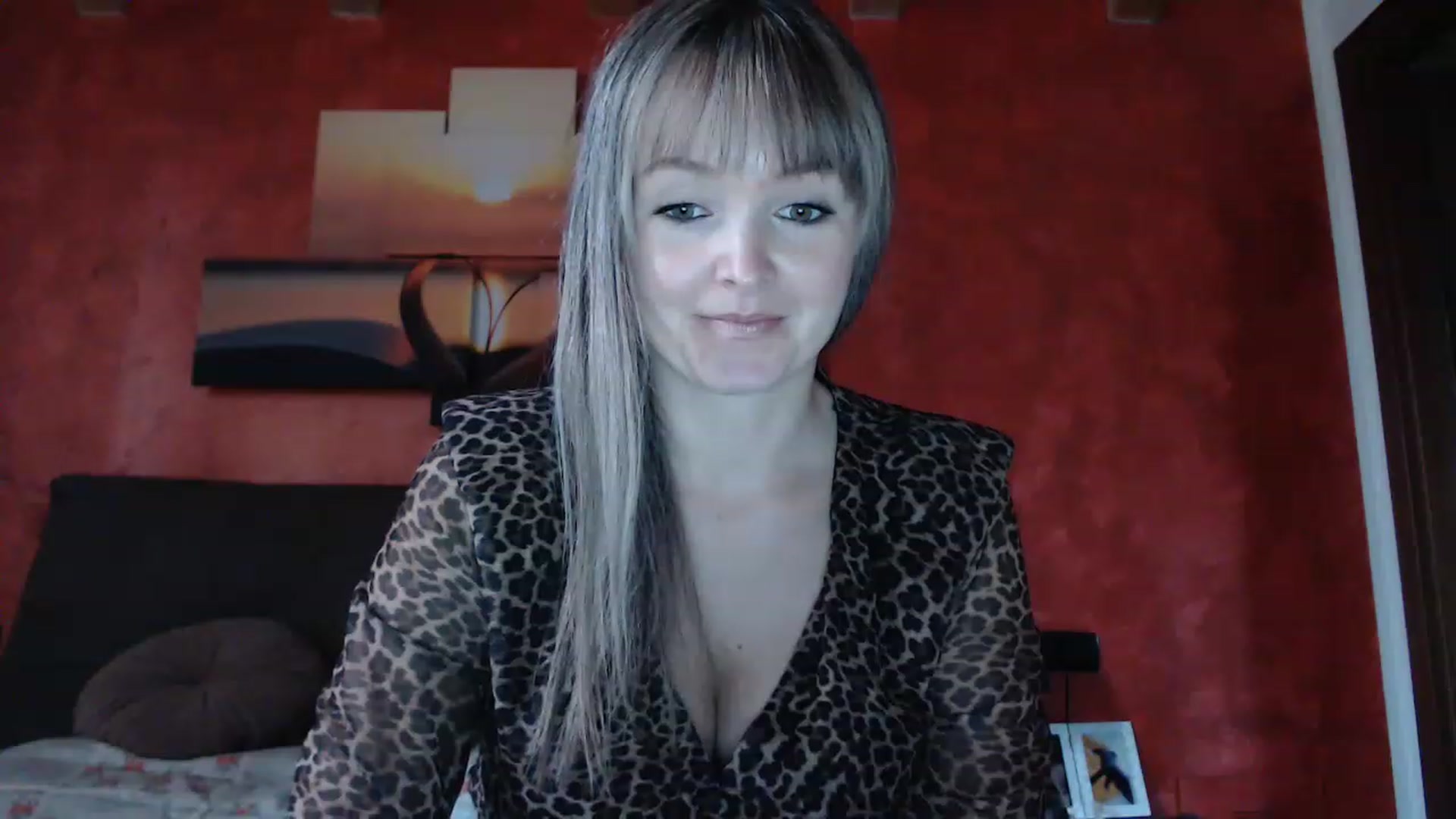 Gallery image thumbnail from PoppieMiller's myfreecams stream on, 11/16/2022, 13:24 image 5 of 20