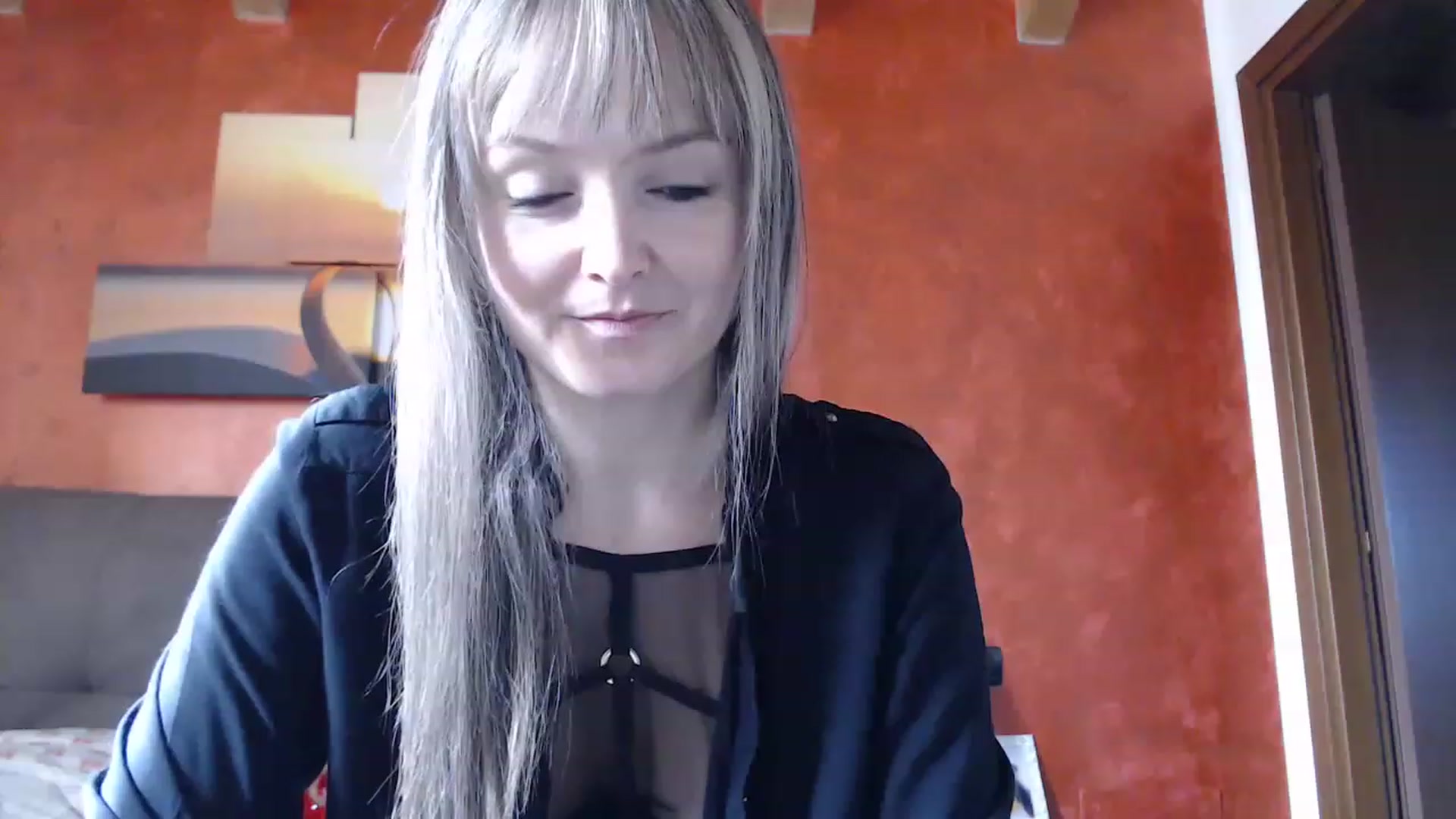 Gallery image thumbnail from PoppieMiller's myfreecams stream on, 11/18/2022, 12:54 image 20 of 20