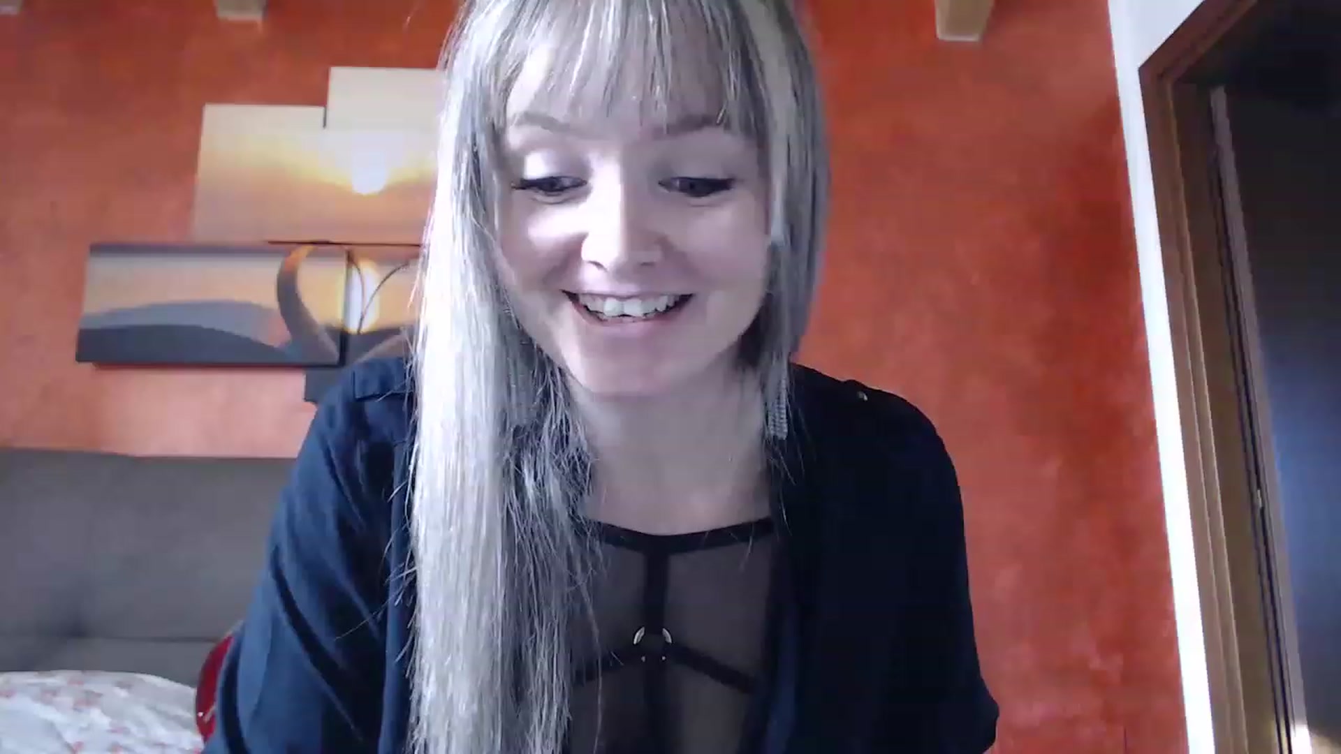 Gallery image thumbnail from PoppieMiller's myfreecams stream on, 11/18/2022, 12:54 image 16 of 20