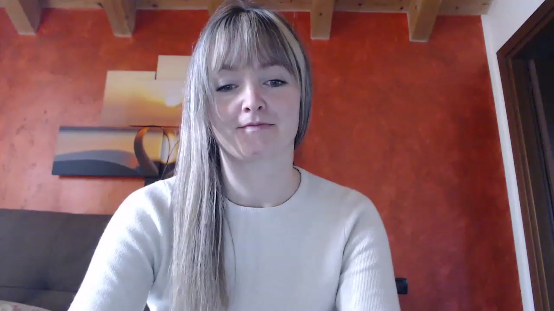 Gallery image thumbnail from PoppieMiller's myfreecams stream on, 11/21/2022, 13:39 image 9 of 20