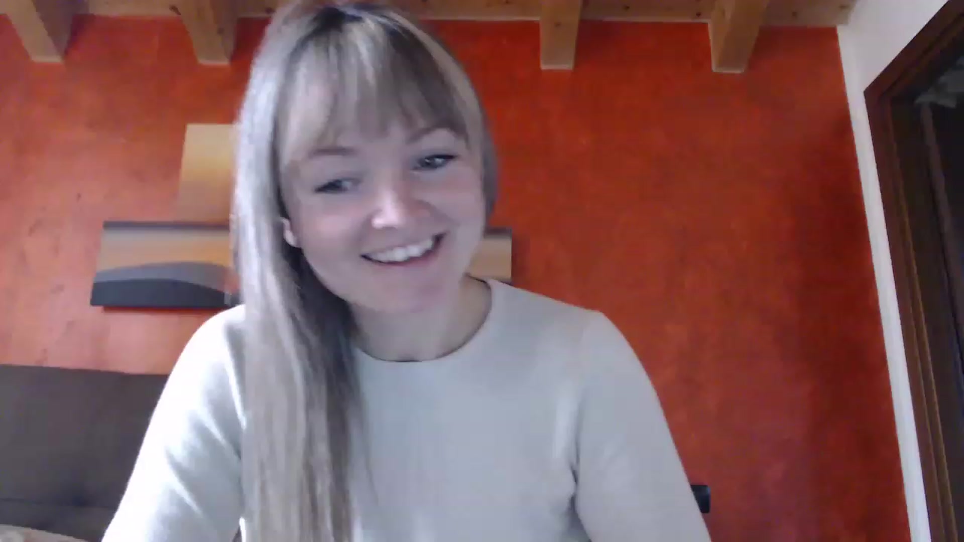 Gallery image thumbnail from PoppieMiller's myfreecams stream on, 11/21/2022, 13:39 image 14 of 20
