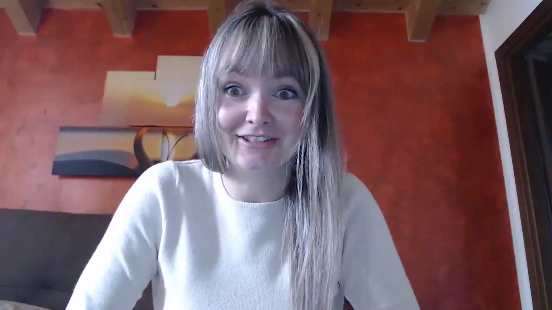 Gallery image thumbnail from PoppieMiller's myfreecams stream on, 11/21/2022, 13:39 image 13 of 20