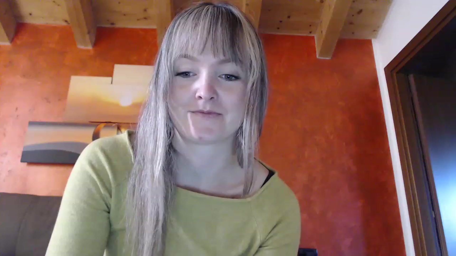 Gallery image thumbnail from PoppieMiller's myfreecams stream on, 11/23/2022, 13:27 image 3 of 20