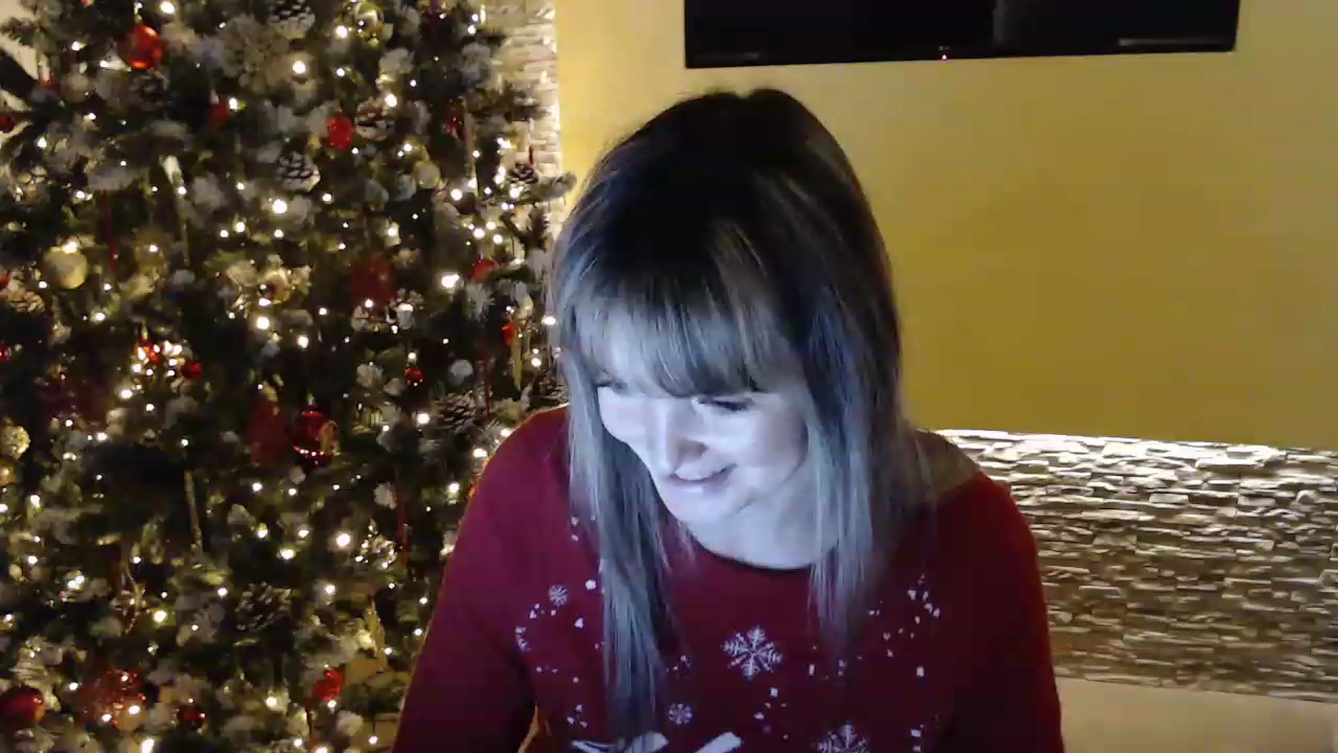 Gallery image thumbnail from PoppieMiller's myfreecams stream on, 12/23/2022, 21:02 image 20 of 20