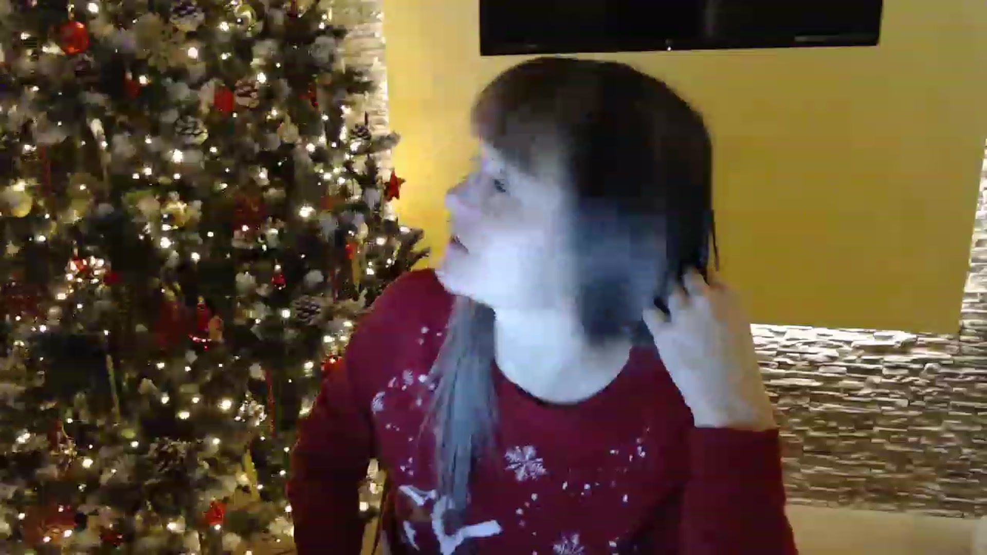 Gallery image thumbnail from PoppieMiller's myfreecams stream on, 12/23/2022, 21:02 image 10 of 20