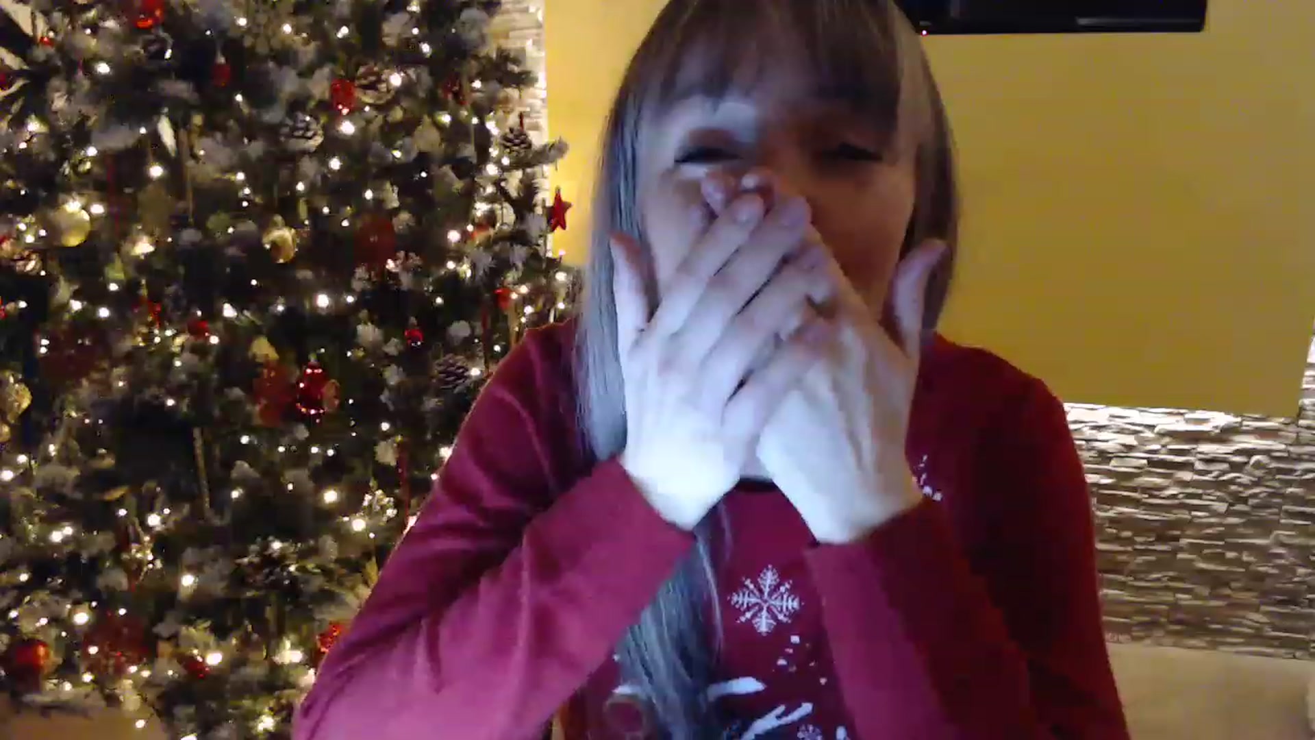 Gallery image thumbnail from PoppieMiller's myfreecams stream on, 12/23/2022, 21:02 image 3 of 20