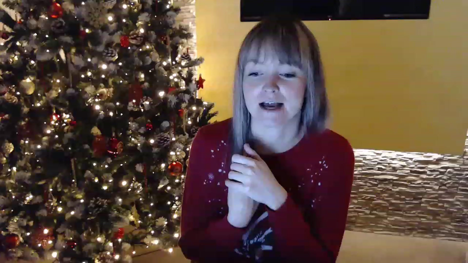 Gallery image thumbnail from PoppieMiller's myfreecams stream on, 12/23/2022, 21:02 image 8 of 20