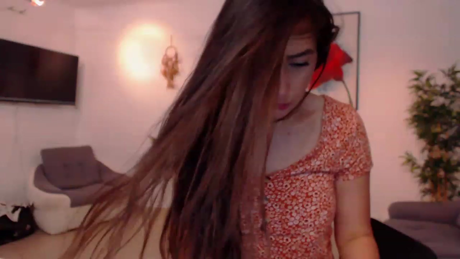 Gallery image thumbnail from PoppyNaked's myfreecams stream on, 11/19/2022, 06:29 image 13 of 20