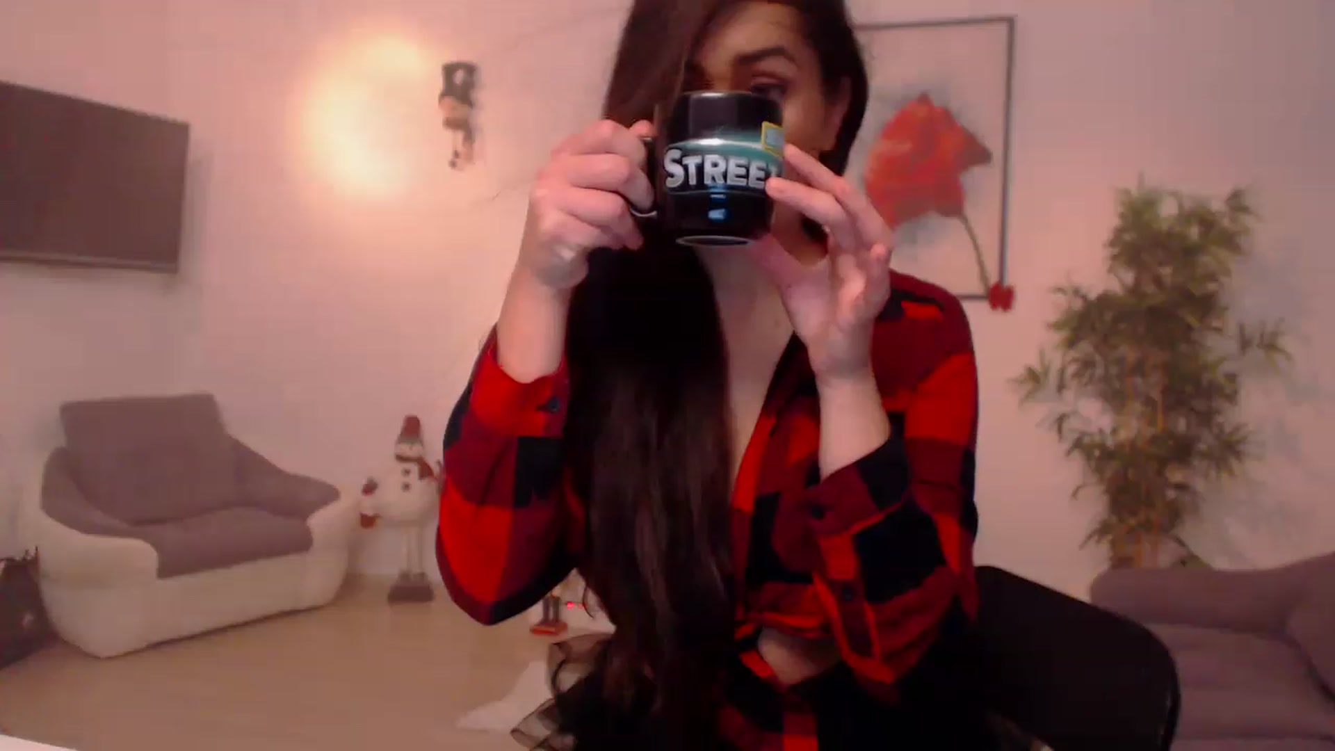 Gallery image thumbnail from PoppyNaked's myfreecams stream on, 12/02/2022, 06:19 image 7 of 20