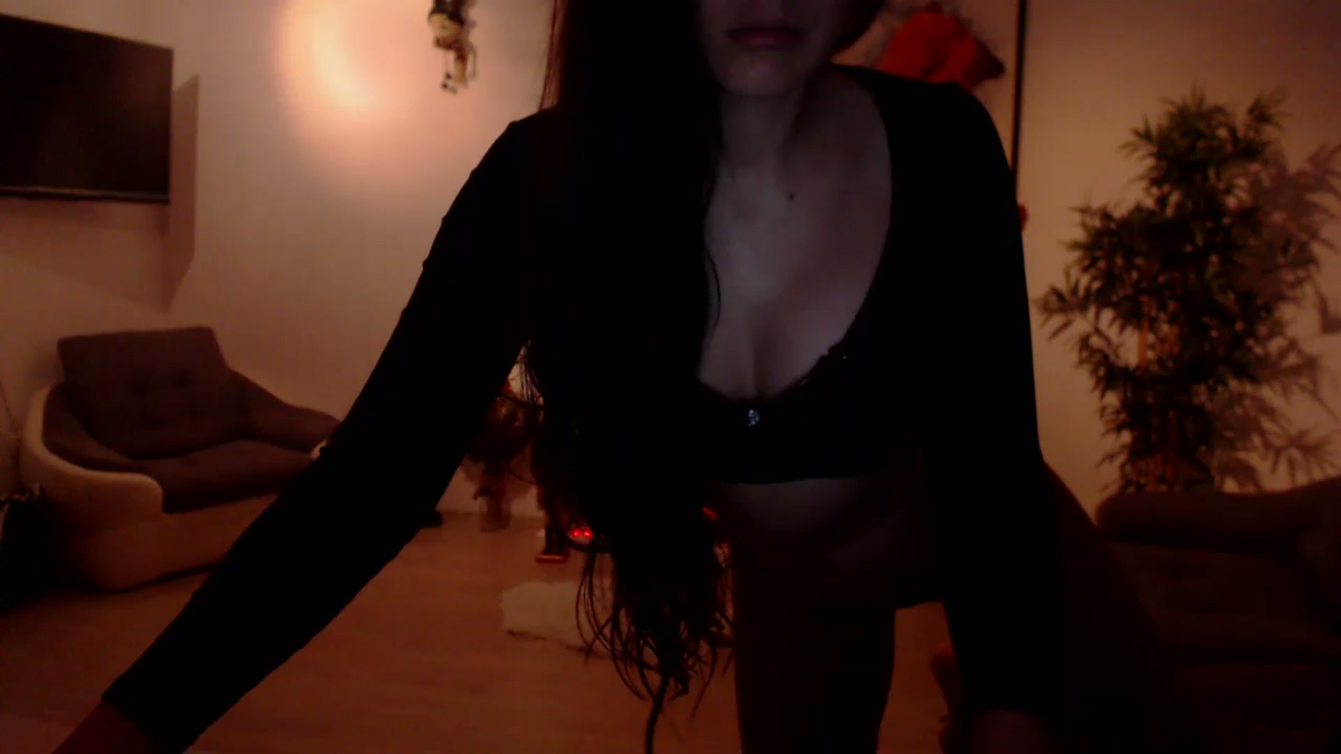 Gallery image thumbnail from PoppyNaked's myfreecams stream on, 12/04/2022, 07:08 image 4 of 20