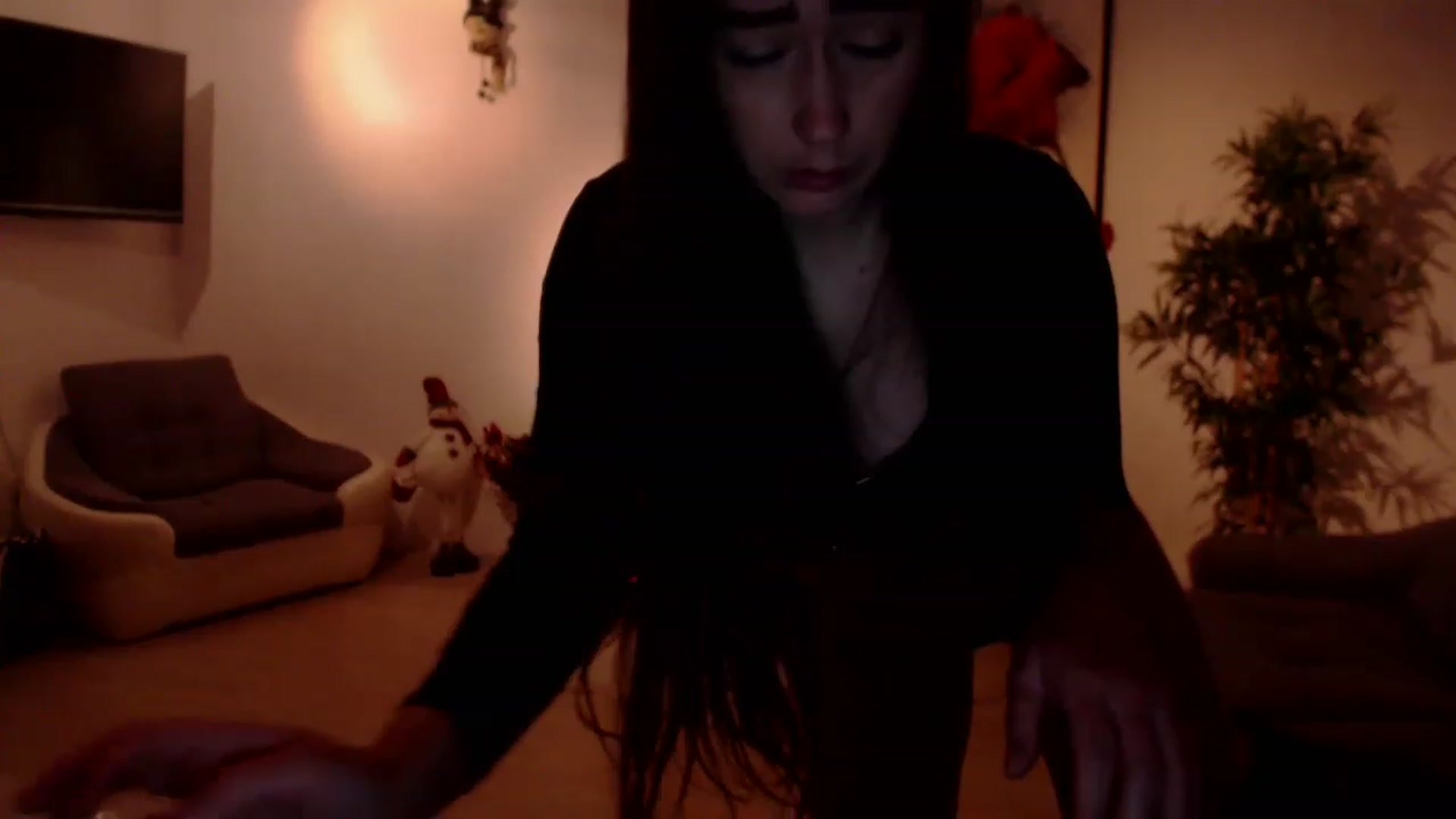 Gallery image thumbnail from PoppyNaked's myfreecams stream on, 12/04/2022, 07:08 image 11 of 20