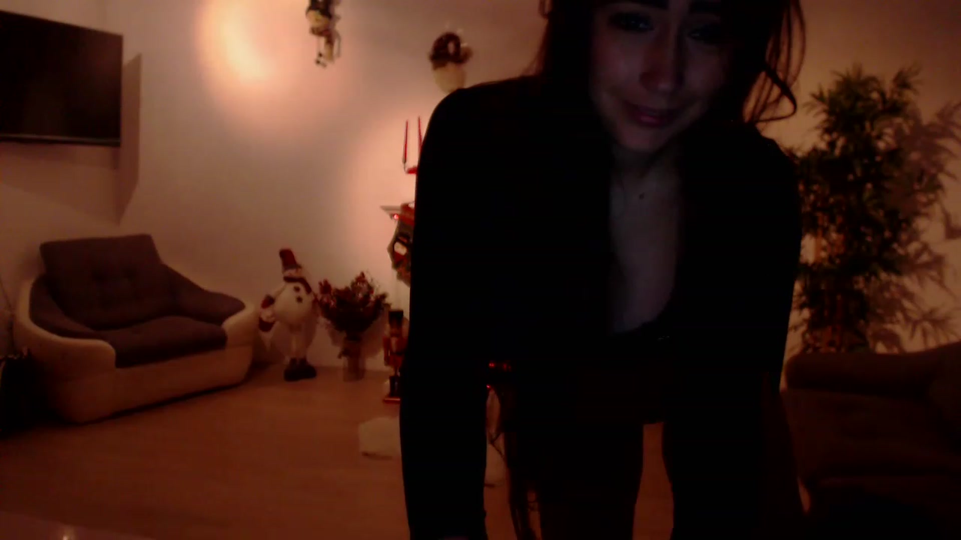 Gallery image thumbnail from PoppyNaked's myfreecams stream on, 12/04/2022, 07:08 image 7 of 20