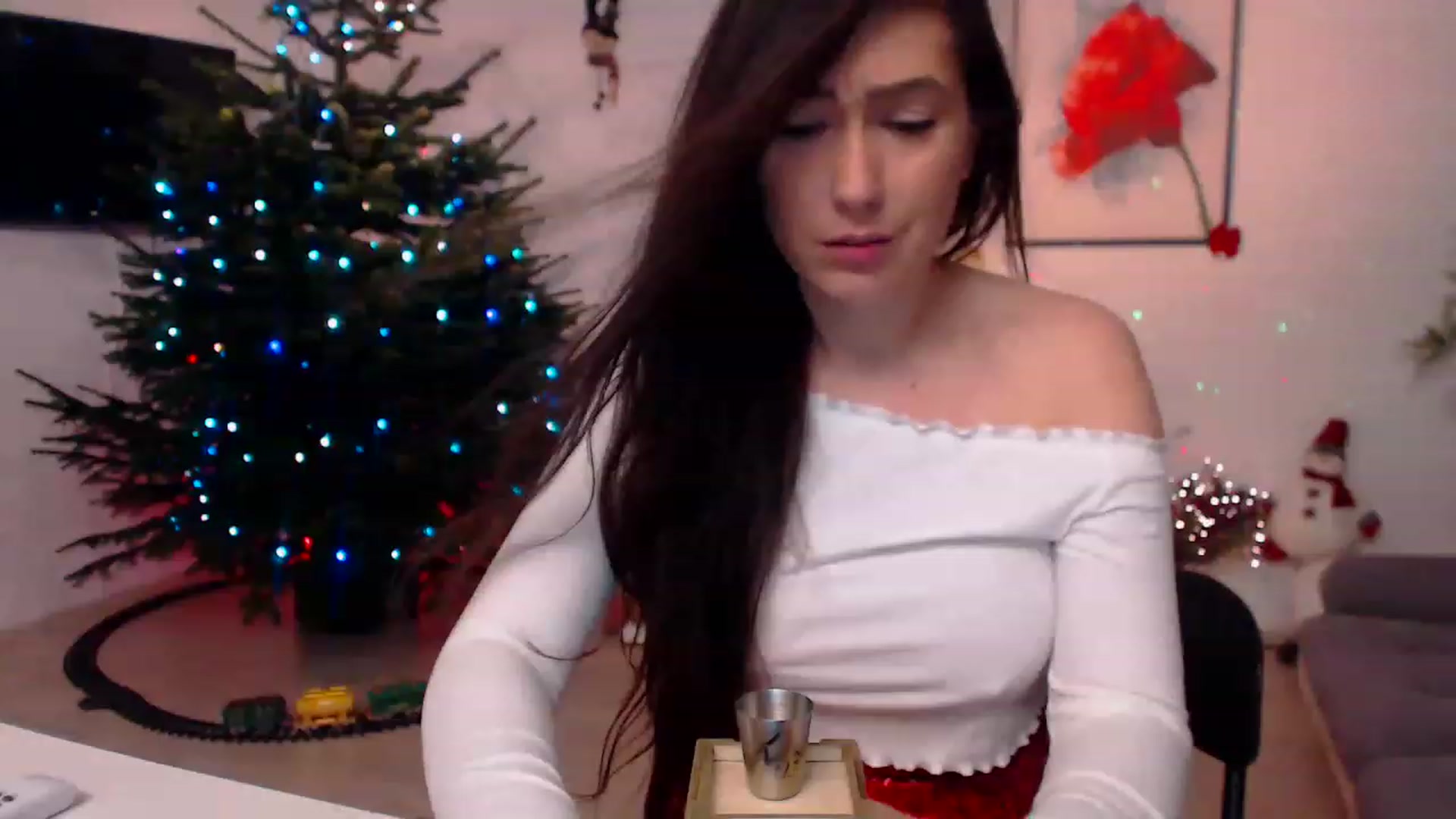 Gallery image thumbnail from PoppyNaked's myfreecams stream on, 12/09/2022, 07:27 image 11 of 20