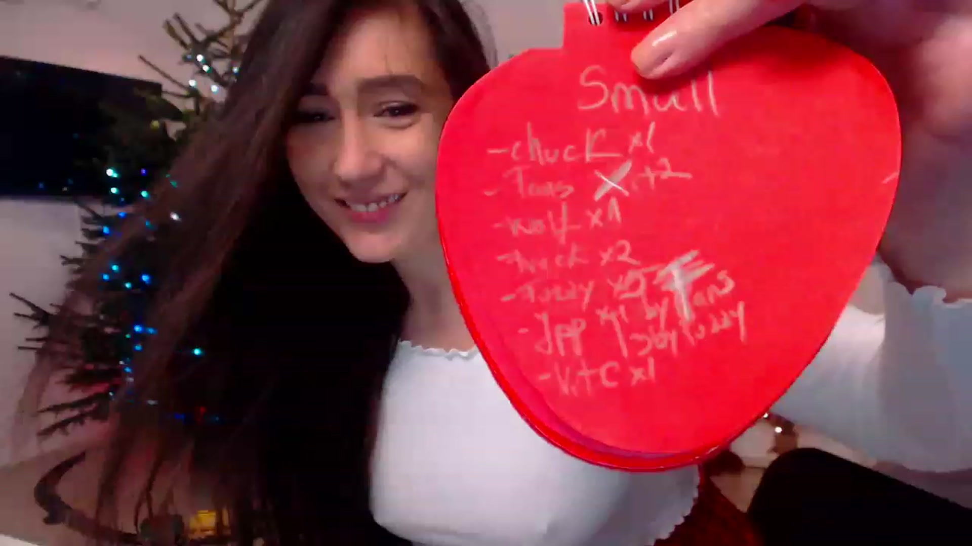 Gallery image thumbnail from PoppyNaked's myfreecams stream on, 12/09/2022, 07:27 image 10 of 20