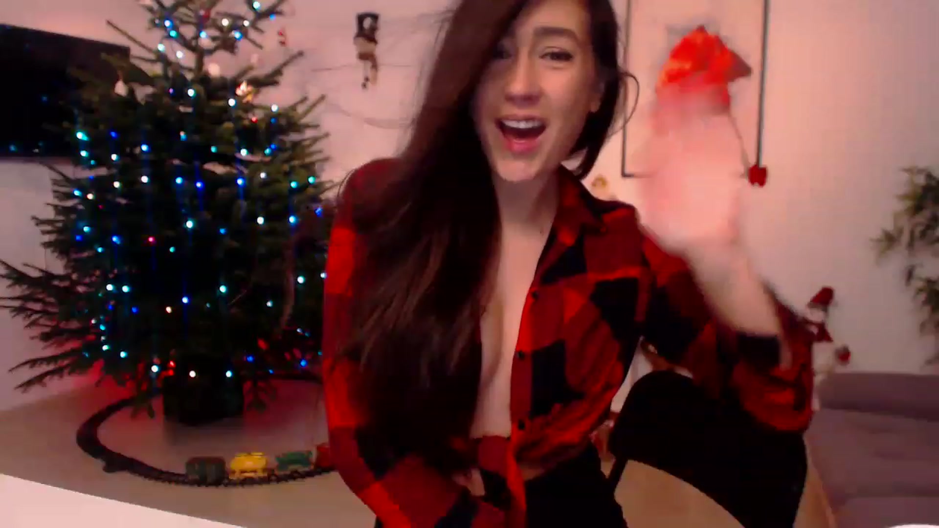 Gallery image thumbnail from PoppyNaked's myfreecams stream on, 12/11/2022, 05:45 image 8 of 20