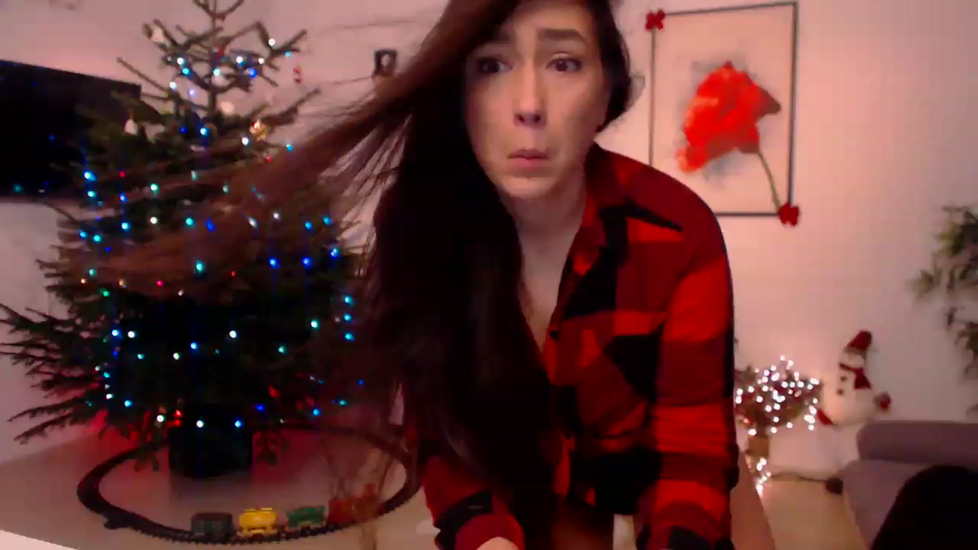 Gallery image thumbnail from PoppyNaked's myfreecams stream on, 12/11/2022, 05:45 image 4 of 20