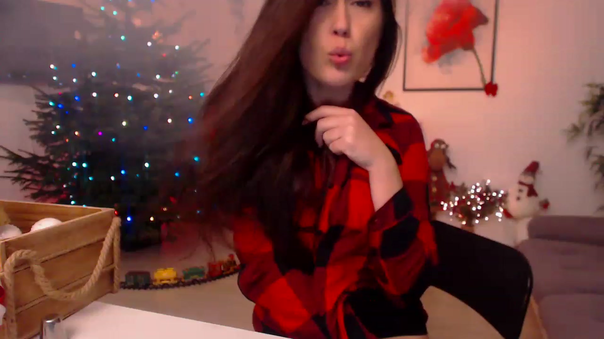 Gallery image thumbnail from PoppyNaked's myfreecams stream on, 12/11/2022, 06:34 image 12 of 20