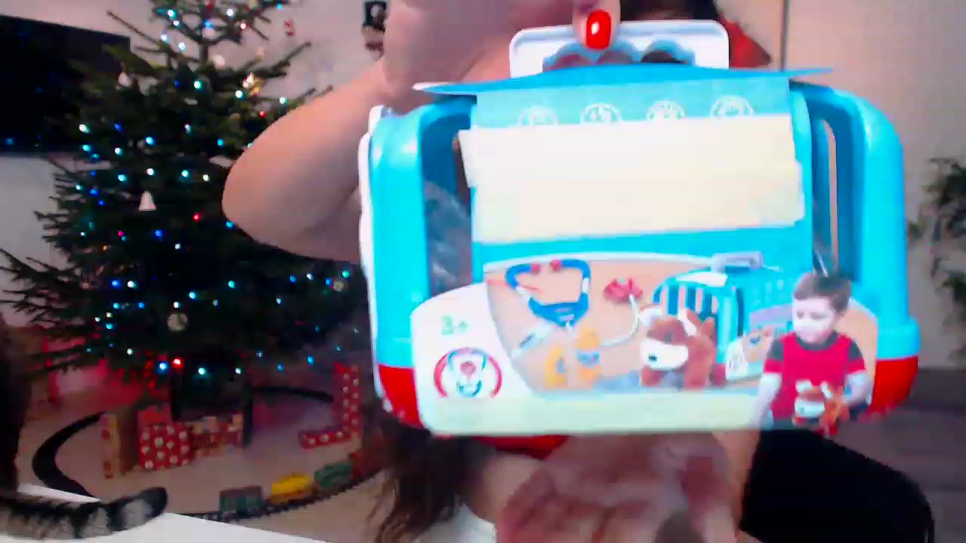 Gallery image thumbnail from PoppyNaked's myfreecams stream on, 12/21/2022, 07:42 image 8 of 20