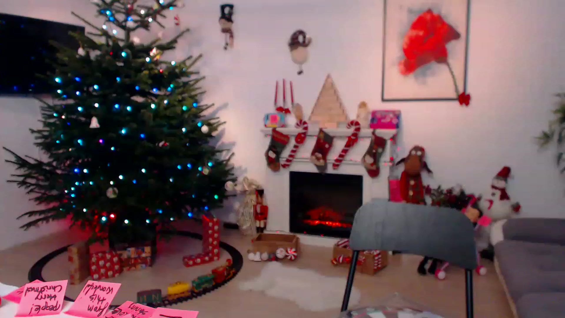 Gallery image thumbnail from PoppyNaked's myfreecams stream on, 12/21/2022, 07:42 image 13 of 20