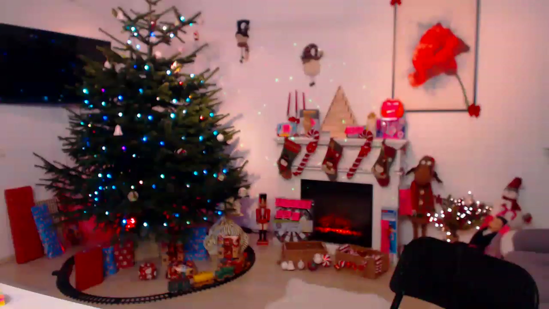 Gallery image thumbnail from PoppyNaked's myfreecams stream on, 12/23/2022, 07:08 image 5 of 20