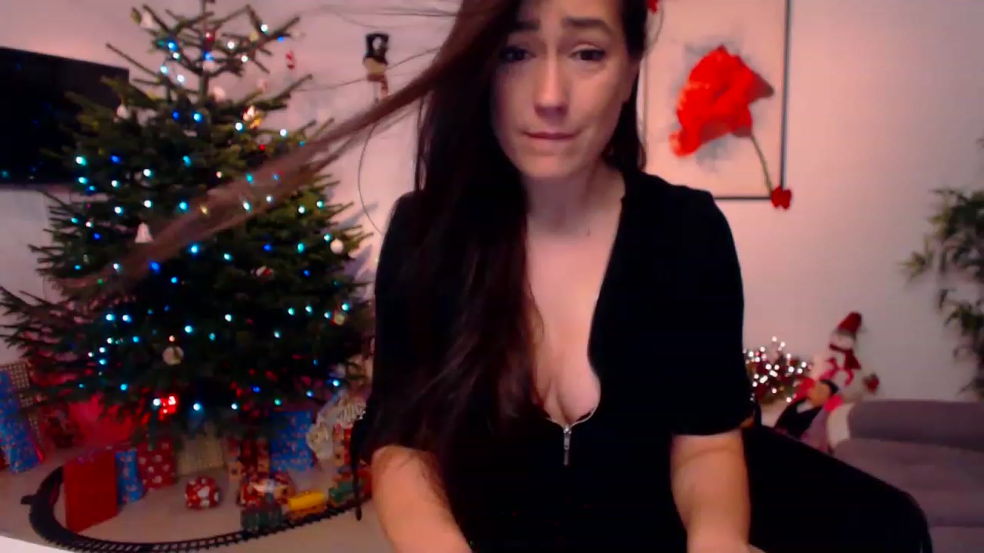 Gallery image thumbnail from PoppyNaked's myfreecams stream on, 12/23/2022, 07:08 image 1 of 20