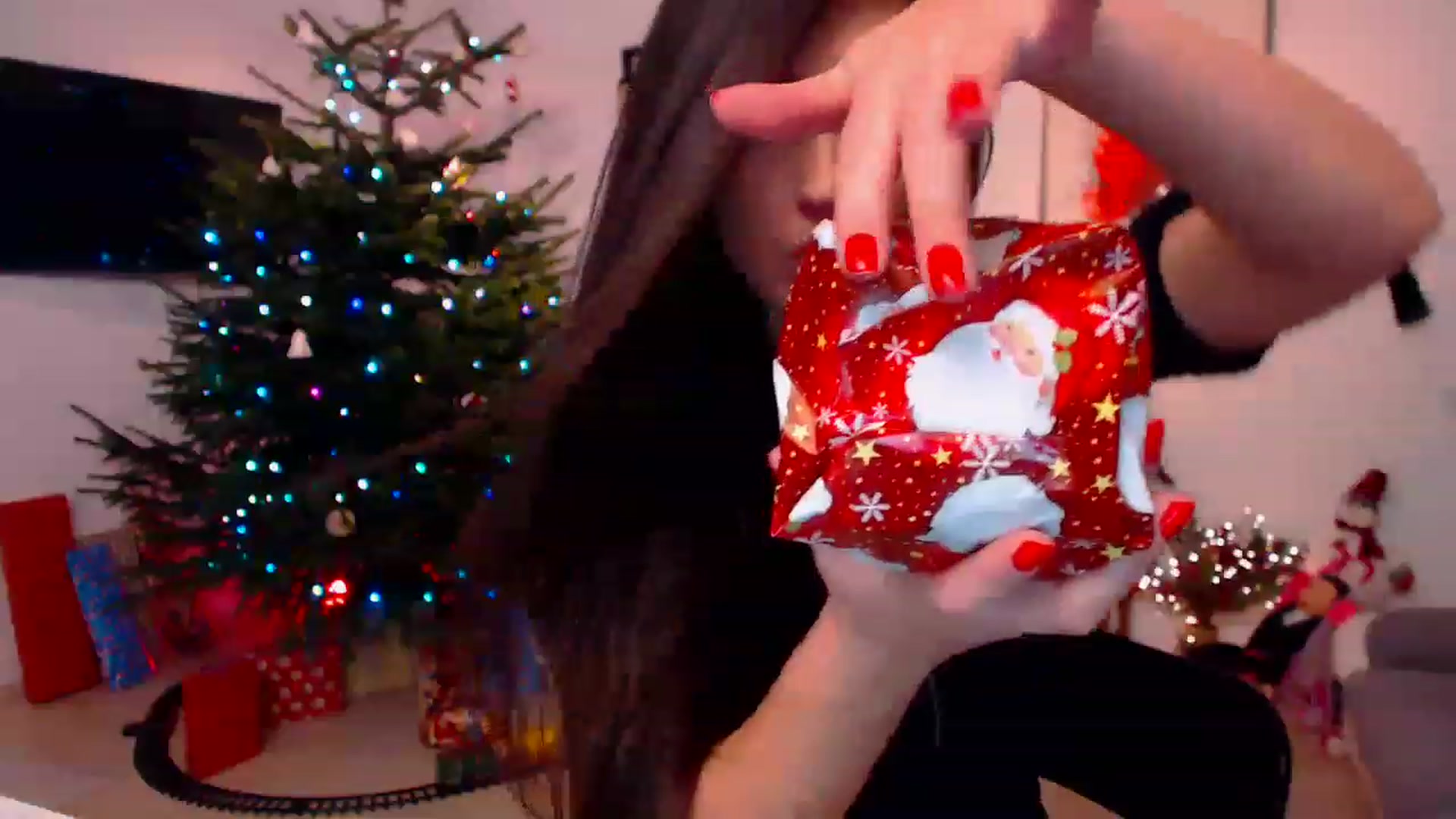 Gallery image thumbnail from PoppyNaked's myfreecams stream on, 12/23/2022, 07:08 image 12 of 20