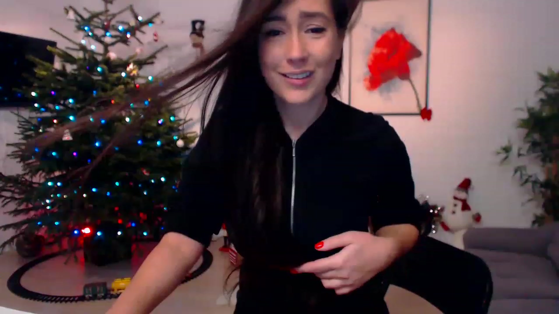 Gallery image thumbnail from PoppyNaked's myfreecams stream on, 12/28/2022, 05:36 image 7 of 20