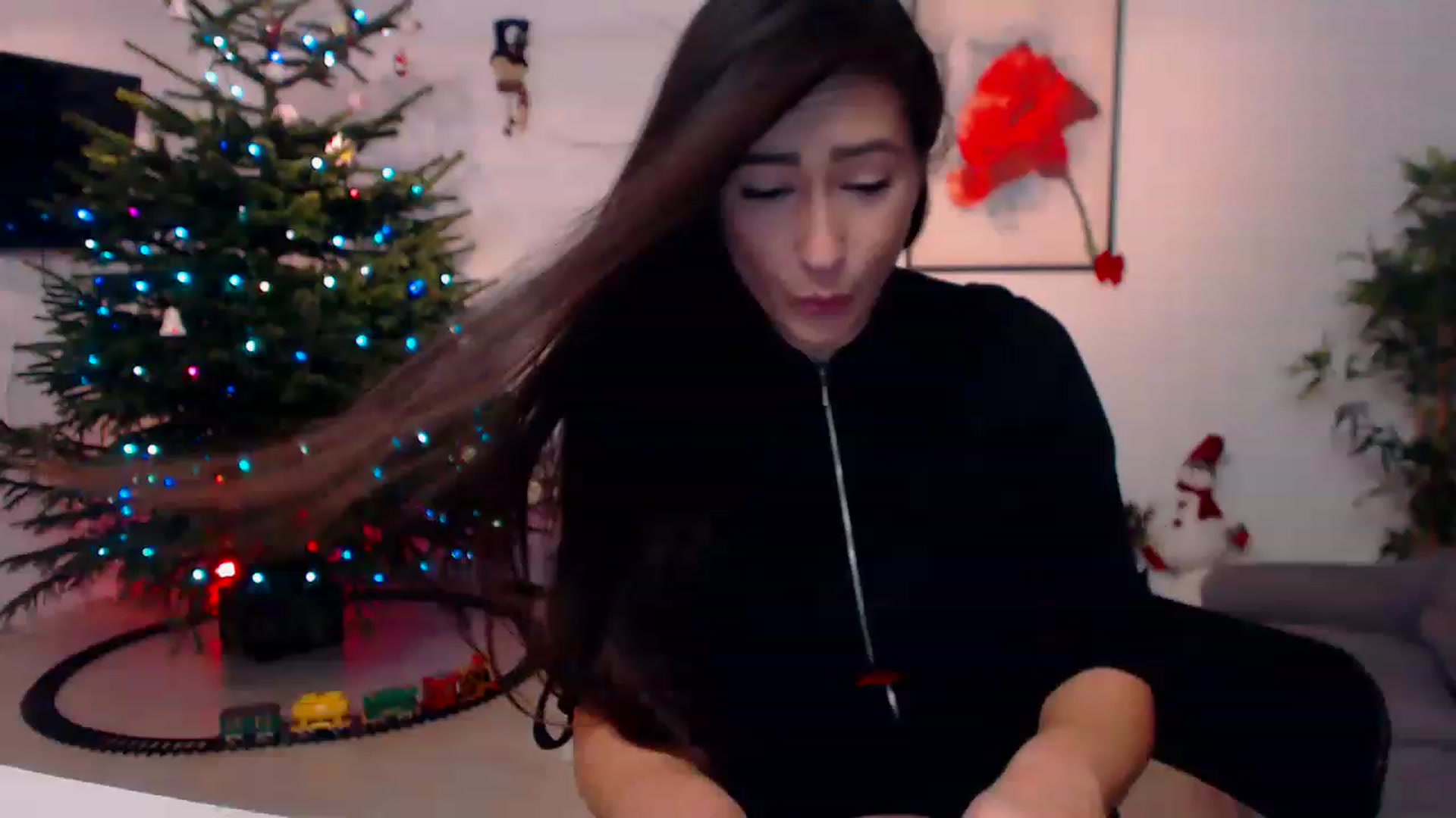 Gallery image thumbnail from PoppyNaked's myfreecams stream on, 12/28/2022, 05:36 image 3 of 20